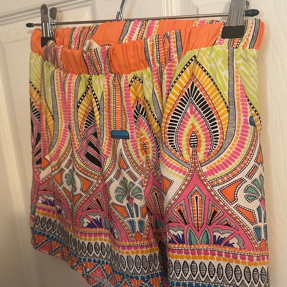 Tyche Vibrant Multicolor Women's Shorts